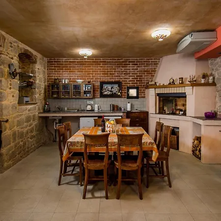 St Luke Heritage Hotel 3* Split